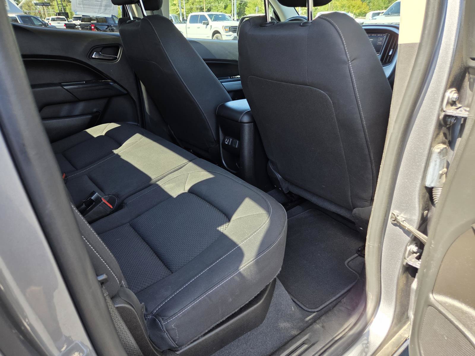 Used 2021 Chevrolet Colorado LT AWD/4WD image 19