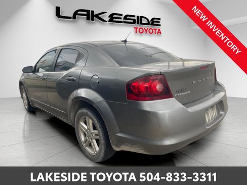 Used 2013 Dodge Avenger SXT image 4