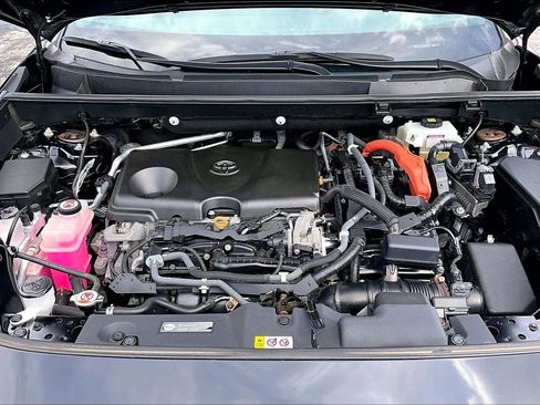 Used 2020 Toyota RAV4 XLE w/ Convenience Package image 32