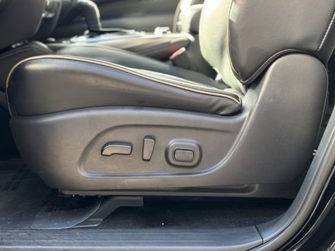 Used 2019 INFINITI QX60 Luxe w/ Essential Package image 45