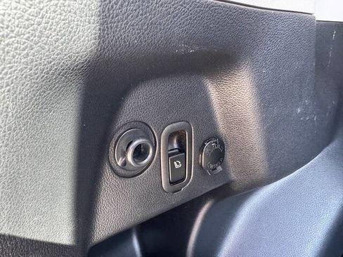 Used 2016 Subaru Forester 2.0XT Touring w/ Eyesight & Navigation System image 17