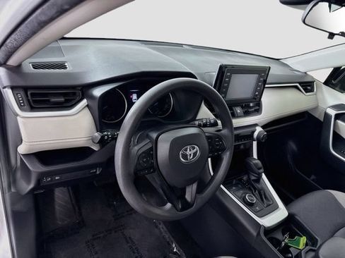 Used 2019 Toyota RAV4 XLE w/ Convenience Package AWD/4WD image 9