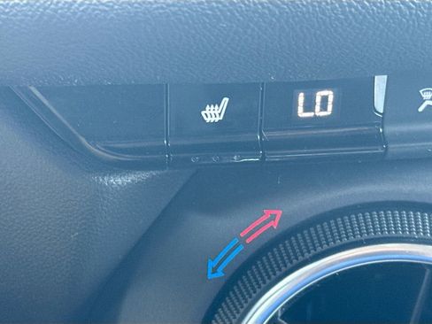 Used 2025 Chevrolet Blazer LT image 19