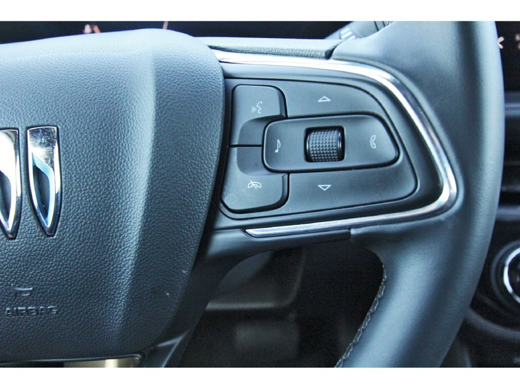 Used 2025 Buick Envista Sport Touring w/ Convenience II Package FWD image 16