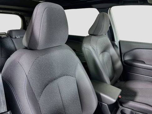 Certified 2025 Subaru Forester Premium AWD/4WD image 30