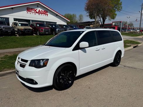Used 2019 Dodge Grand Caravan GT FWD image 1