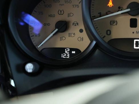 New 2026 Porsche Macan image 15