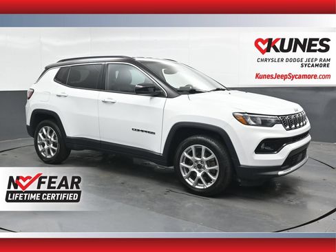 Used 2025 Jeep Compass Limited AWD/4WD image 1