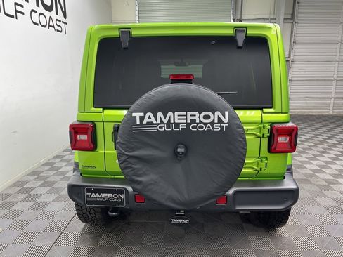 Used 2018 Jeep Wrangler Unlimited Sahara image 5