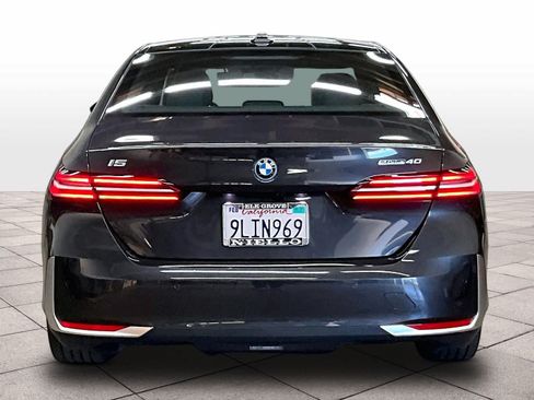 Used 2024 BMW i5 eDrive40i w/ Executive Package RWD image 7