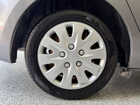 Used 2013 MAZDA MAZDA3 i Sport FWD image 46