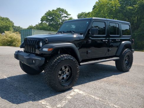 Used 2021 Jeep Wrangler Unlimited Sport AWD/4WD image 6