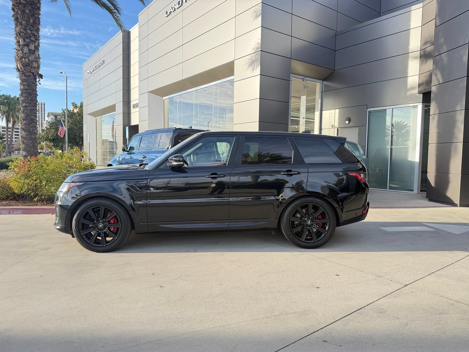 Used 2021 Land Rover Range Rover Sport HST AWD/4WD image 3
