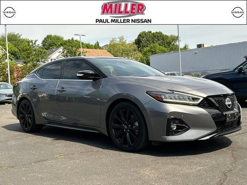 Certified 2023 Nissan Maxima SR w/ Sport Mat Group FWD image 1