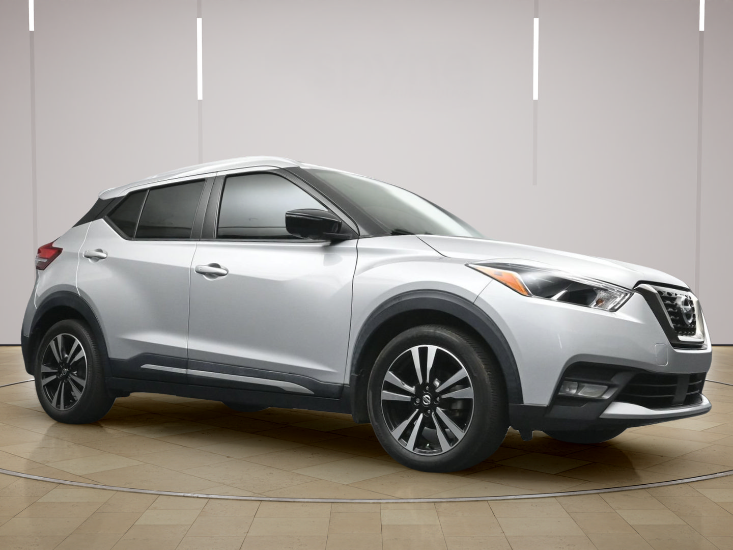 Used 2020 Nissan Kicks SR w/ SR Premium Package FWD image 23