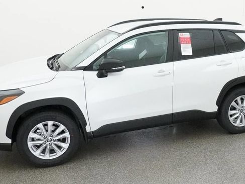New 2026 Toyota Corolla Cross LE image 2