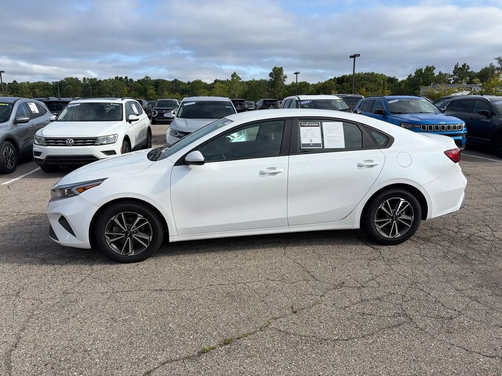 Used 2023 Kia Forte LXS FWD image 37