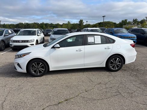 Used 2023 Kia Forte LXS FWD image 37
