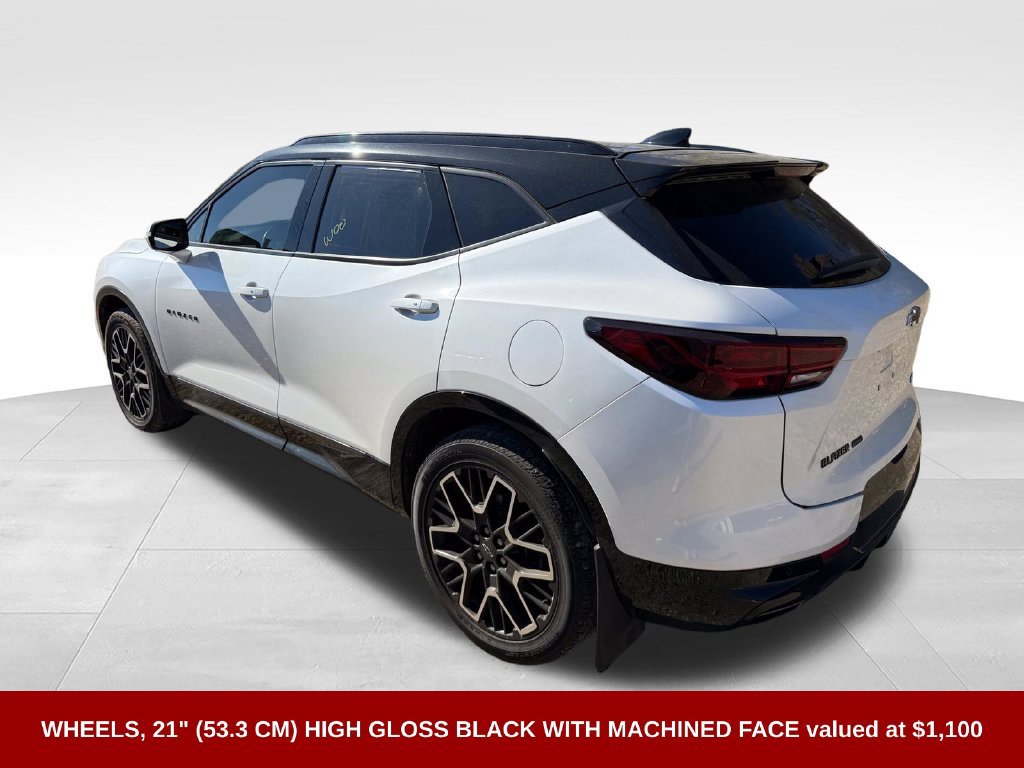 Used 2023 Chevrolet Blazer RS w/ Driver Confidence II Package AWD/4WD image 4