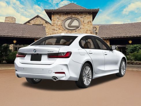 Used 2023 BMW 330i xDrive Sedan w/ Premium Package image 2