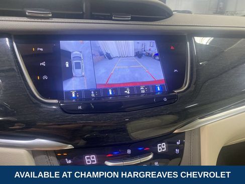 Used 2024 Cadillac XT6 Premium Luxury w/ Technology Package AWD/4WD image 19