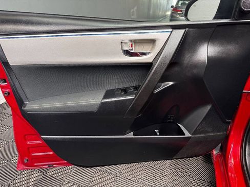 Used 2016 Toyota Corolla LE image 37