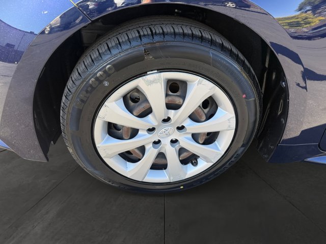 Used 2020 Toyota Corolla LE w/ Carpet Mat Package (TMS) FWD image 9