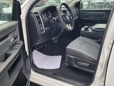 Used 2021 RAM 1500 Classic SLT AWD/4WD image 18