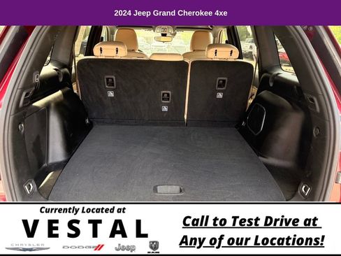 Used 2024 Jeep Grand Cherokee Limited 4xe AWD/4WD image 12