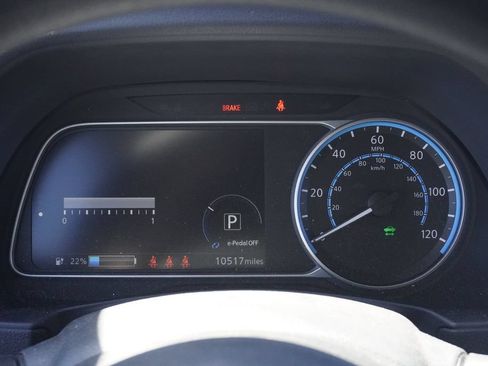Used 2025 Nissan Leaf S FWD image 11