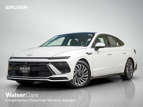 New 2025 Hyundai Sonata Limited image 1