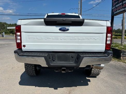Used 2022 Ford F250 XLT AWD/4WD image 4