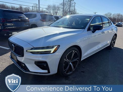 Certified 2024 Volvo S60 B5 Plus w/ Climate Package image 4