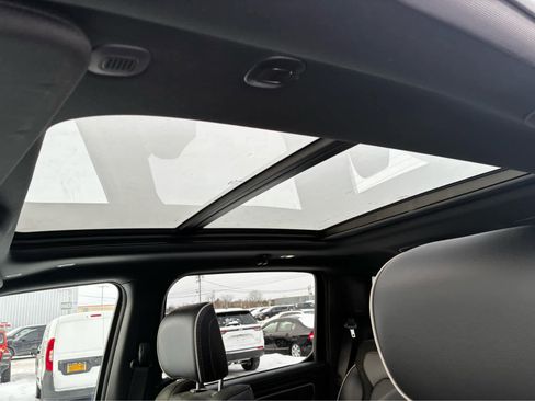 Used 2026 RAM 1500 Laramie w/ Night Edition image 29