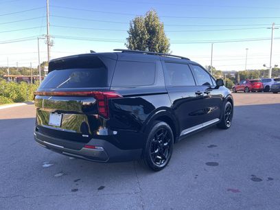 Used 2025 Kia Carnival SX w/ SX Dark Edition Package