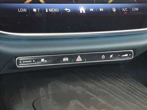 Used 2025 Mercedes-Benz E 350 4MATIC Sedan image 25