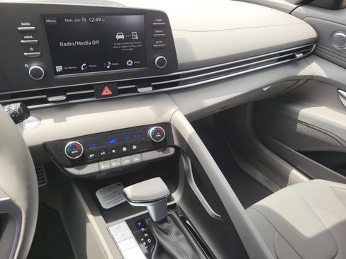 New 2026 Hyundai Elantra Sport FWD image 15