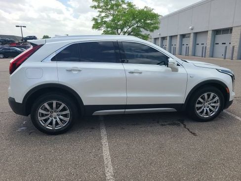 Used 2023 Cadillac XT4 Premium Luxury w/ Enhanced Visibility Package AWD/4WD image 8