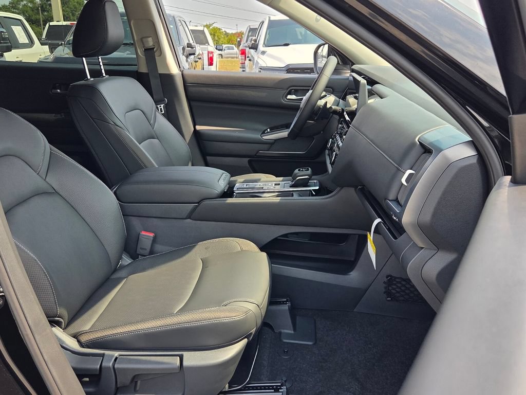 New 2026 Nissan Pathfinder SL w/ Cargo Package FWD image 15
