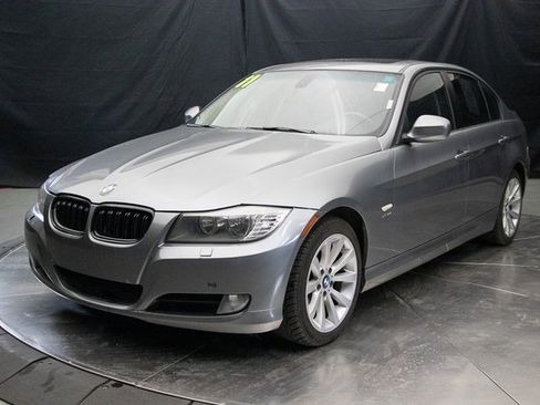 Used 2011 BMW 328i xDrive Sedan image 6