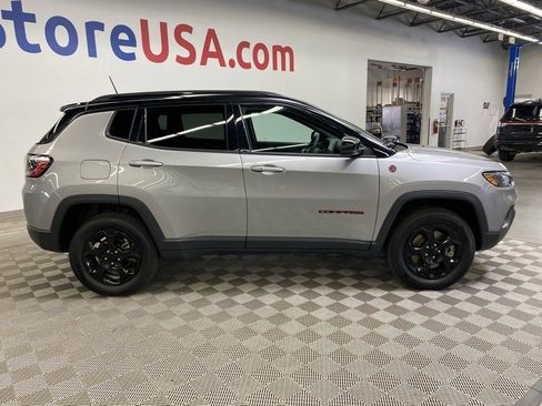 Used 2023 Jeep Compass Trailhawk image 12