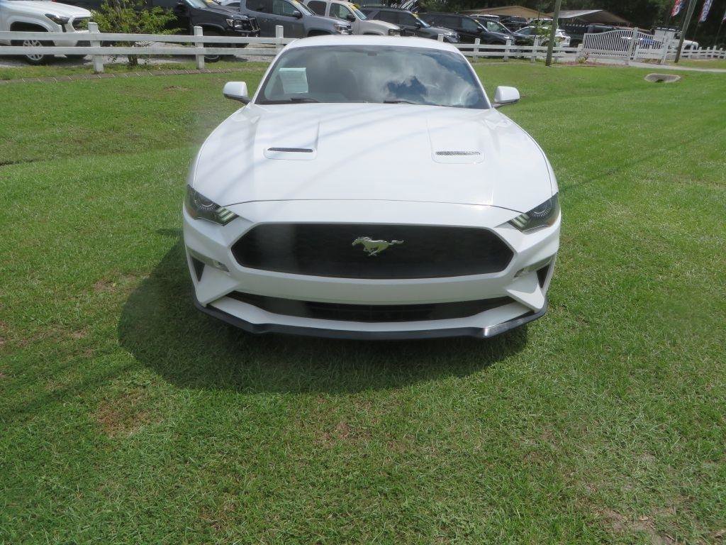 Used 2020 Ford Mustang Premium RWD image 3