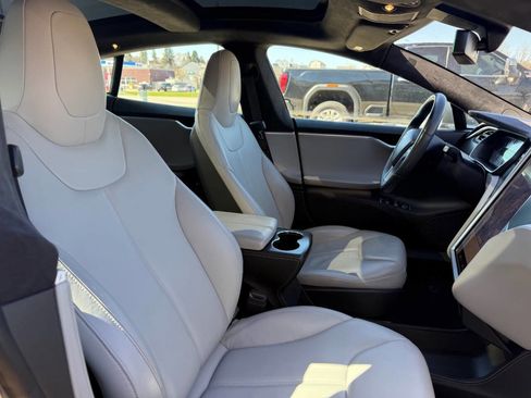 Used 2015 Tesla Model S 85D image 26