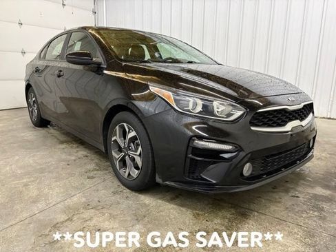 Used 2019 Kia Forte LXS FWD image 1