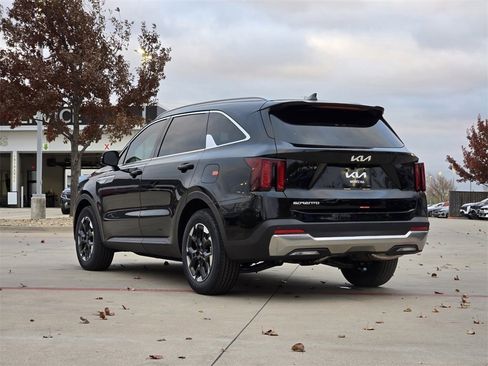 New 2026 Kia Sorento S w/ S Panoramic Sunroof Package image 3