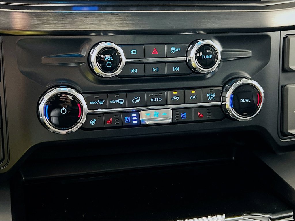 New 2026 Ford F350 Lariat w/ FX4 Off-Road Package AWD/4WD image 9