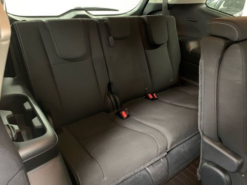 Used 2019 Subaru Ascent Premium image 33