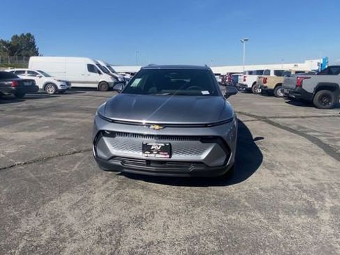 New 2026 Chevrolet Equinox EV LT FWD image 2