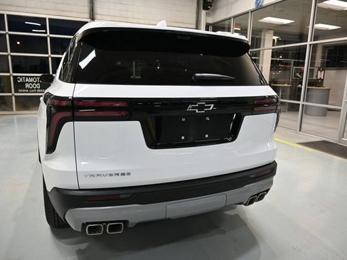New 2026 Chevrolet Traverse LT w/ Sun and Wheel Package image 6