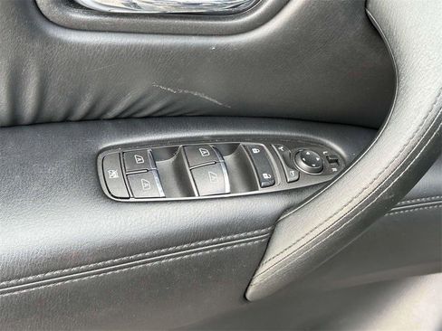 Certified 2023 Nissan Armada SL w/ Midnight Edition Package image 18